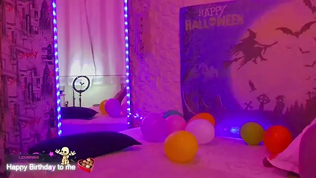 TayllorSweet  online show from 28, 10, 2025