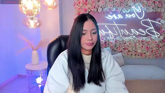 AmbarJames  online show from 14, 12, 2025