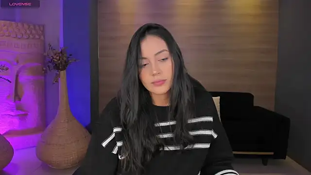 AmbarJames  online show from 19, 12, 2025