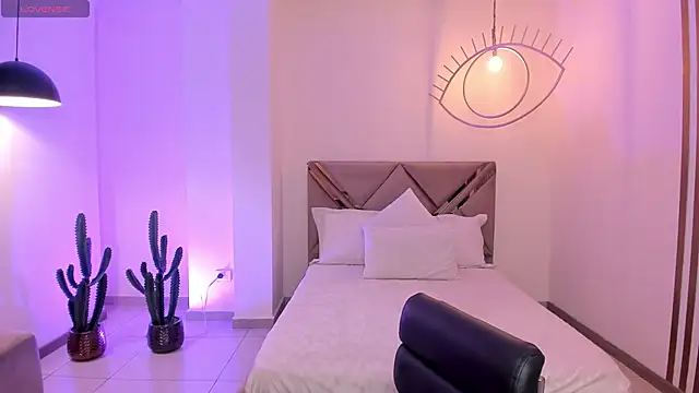 AmbarJames  online show from 7, 1, 2026