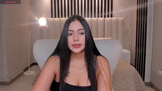AmbarJames  online show from 22, 4, 2026