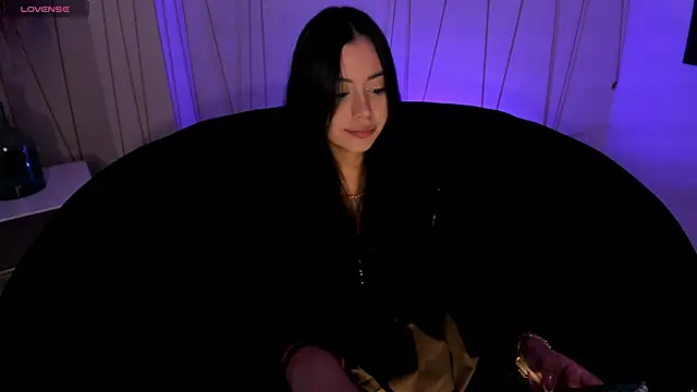 AmbarJames  online show from 14, 1, 2026