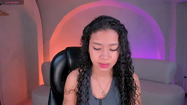 SophieHouston  online show from 17, 10, 2025