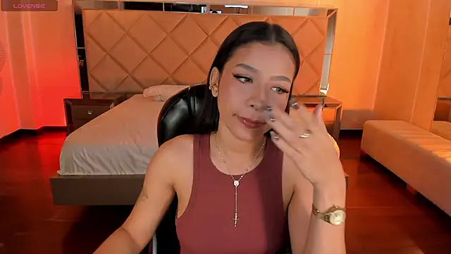 SophieHouston  online show from 4, 3, 2026