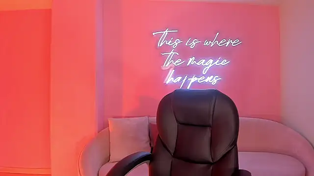 SophieHouston  online show from 11, 7, 2026