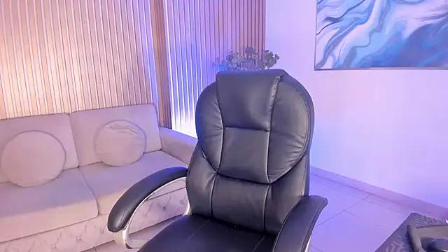 MilaLawrence online show from 12, 11, 2025