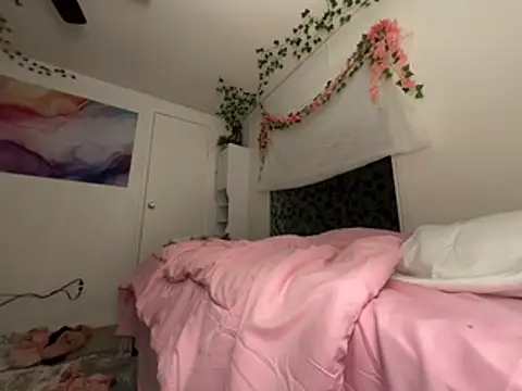 moan4mona online show from 4, 4, 2026