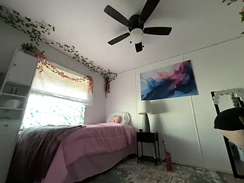 moan4mona online show from 5, 4, 2026