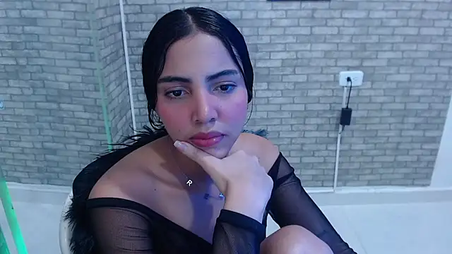 Karla Duran online show from 28, 9, 2025