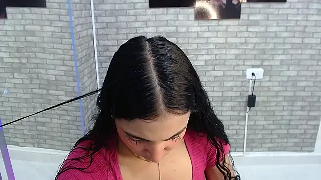 Karla Duran online show from 21, 9, 2025
