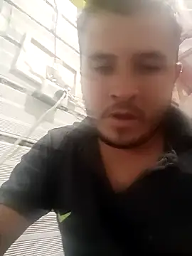 Snapshot of santiii___12 chatting on 20, 11, 2025 santiii 12 online show from 20, 11, 2025