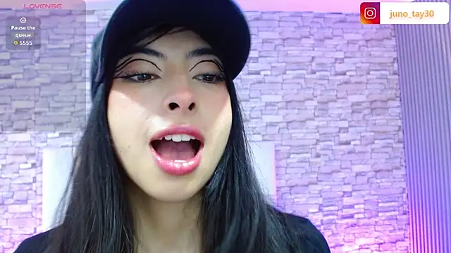 Snapshot of juno_tay chatting on 28, 9, 2025 juno tay online show from 28, 9, 2025