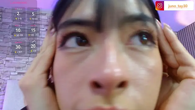 Snapshot of juno_tay chatting on 15, 9, 2025 juno tay online show from 15, 9, 2025