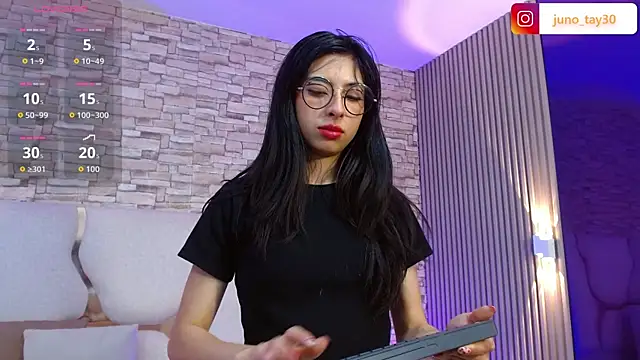 Snapshot of juno_tay chatting on 27, 9, 2025 juno tay online show from 27, 9, 2025