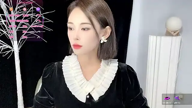 xiaoyue8888 online show from 7, 10, 2025