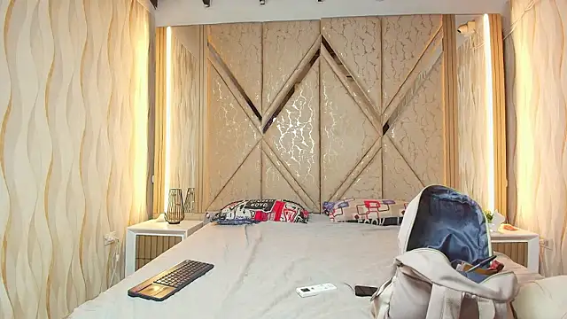 Hotcouple 222 online show from 22, 3, 2026