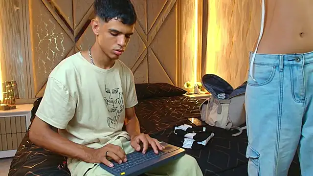 Hotcouple 222 online show from 23, 11, 2025