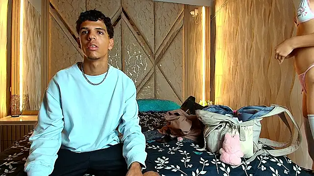 Hotcouple 222 online show from 6, 1, 2026