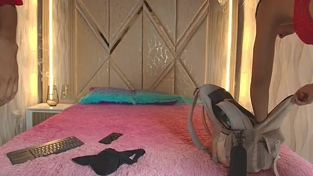 Hotcouple 222 online show from 2, 3, 2026