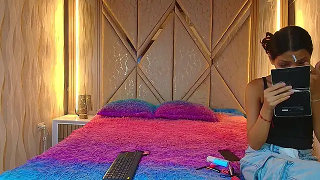 Hotcouple 222 online show from 30, 11, 2025