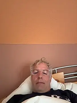 Snapshot of SexyLeon8 chatting on 14, 6, 2026 SexyLeon8 online show from 14, 6, 2026