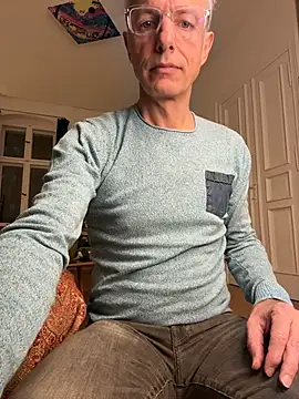 SexyLeon8 online show from 17, 11, 2025