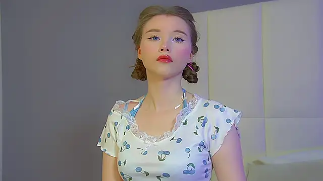 Snapshot of KeiraAsti chatting on 5, 5, 2026 KeiraAsti online show from 5, 5, 2026
