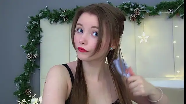 KeiraAsti online show from 14, 12, 2025