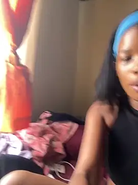 Caramel Mellow online show from 13, 10, 2025