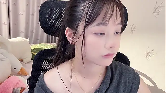 Snapshot of puppy-999 chatting on 21, 5, 2026 puppy-999 online show from 21, 5, 2026