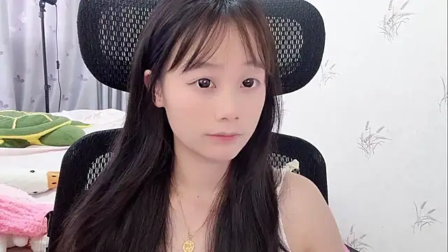 Snapshot of puppy-999 chatting on 25, 5, 2026 puppy-999 online show from 25, 5, 2026