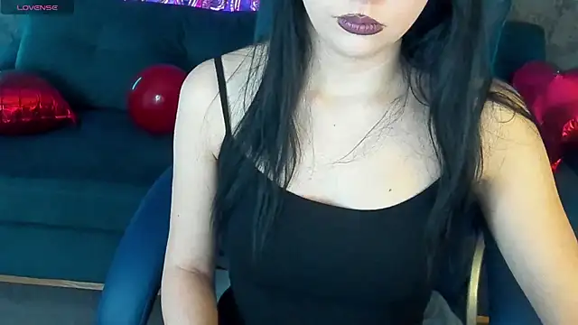 Snapshot of LiviaShy chatting on 9, 2, 2026 LiviaShy online show from 9, 2, 2026