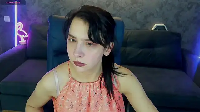 Snapshot of LiviaShy chatting on 5, 12, 2025 LiviaShy online show from 5, 12, 2025