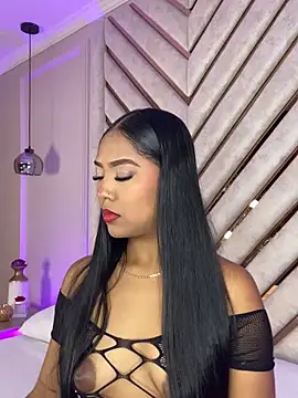 Mia Roset online show from 4, 10, 2025
