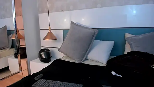Ashkoreh online show from 10, 6, 2026