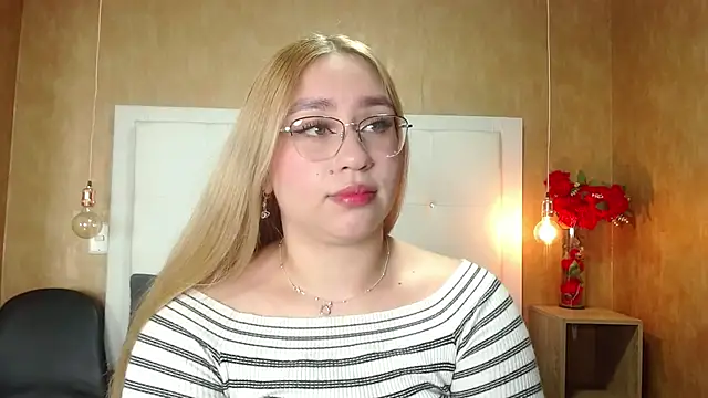 Snapshot of ximenanoah chatting on 20, 11, 2025 ximenanoah online show from 20, 11, 2025