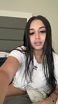 LilMisIndianx online show from 1, 3, 2026