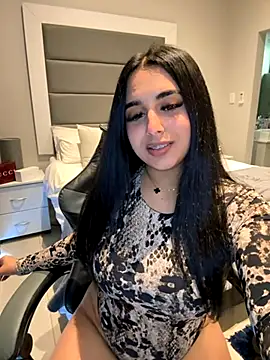 Snapshot of LilMisIndianx chatting on 20, 11, 2025 LilMisIndianx online show from 20, 11, 2025