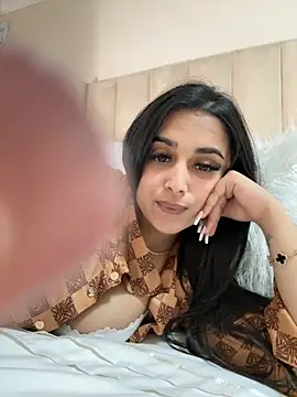 Snapshot of LilMisIndianx chatting on 10, 10, 2025 LilMisIndianx online show from 10, 10, 2025