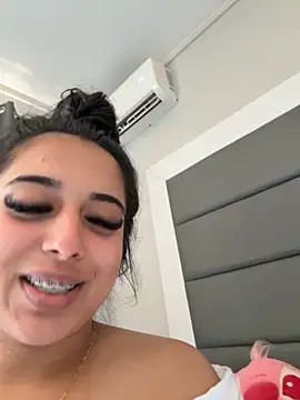 LilMisIndianx online show from 11, 2, 2026