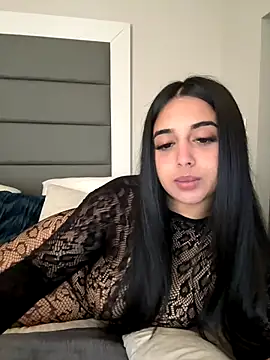 LilMisIndianx online show from 15, 12, 2025