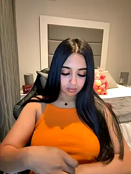 Snapshot of LilMisIndianx chatting on 21, 11, 2025 LilMisIndianx online show from 21, 11, 2025