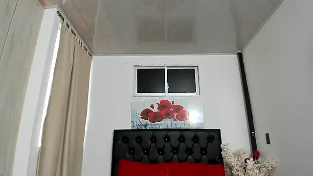 pinky f00x online show from 11, 6, 2026