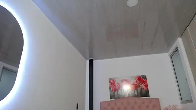 pinky f00x online show from 18, 9, 2025