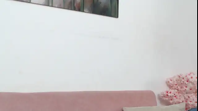 pinky f00x online show from 10, 4, 2026