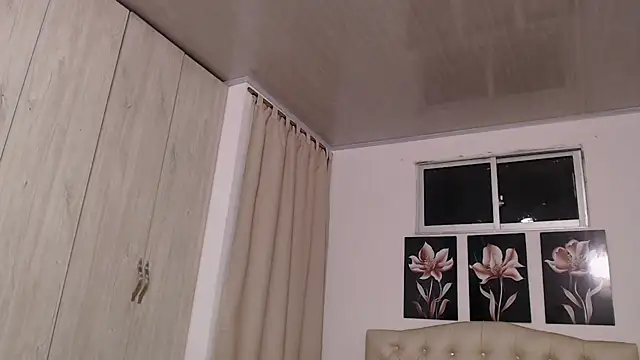 pinky f00x online show from 27, 9, 2025