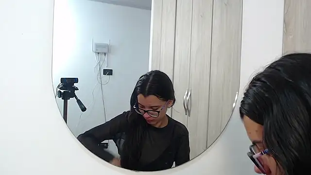 pinky f00x online show from 15, 11, 2025