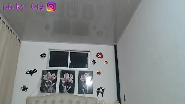 pinky f00x online show from 11, 10, 2025