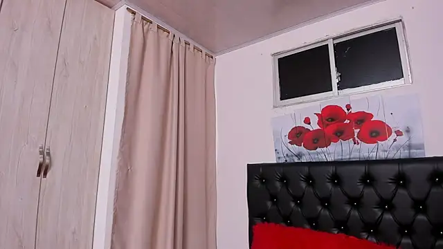 pinky f00x online show from 14, 6, 2026