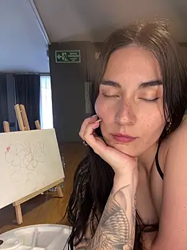 Angelina Dior online show from 26, 3, 2026